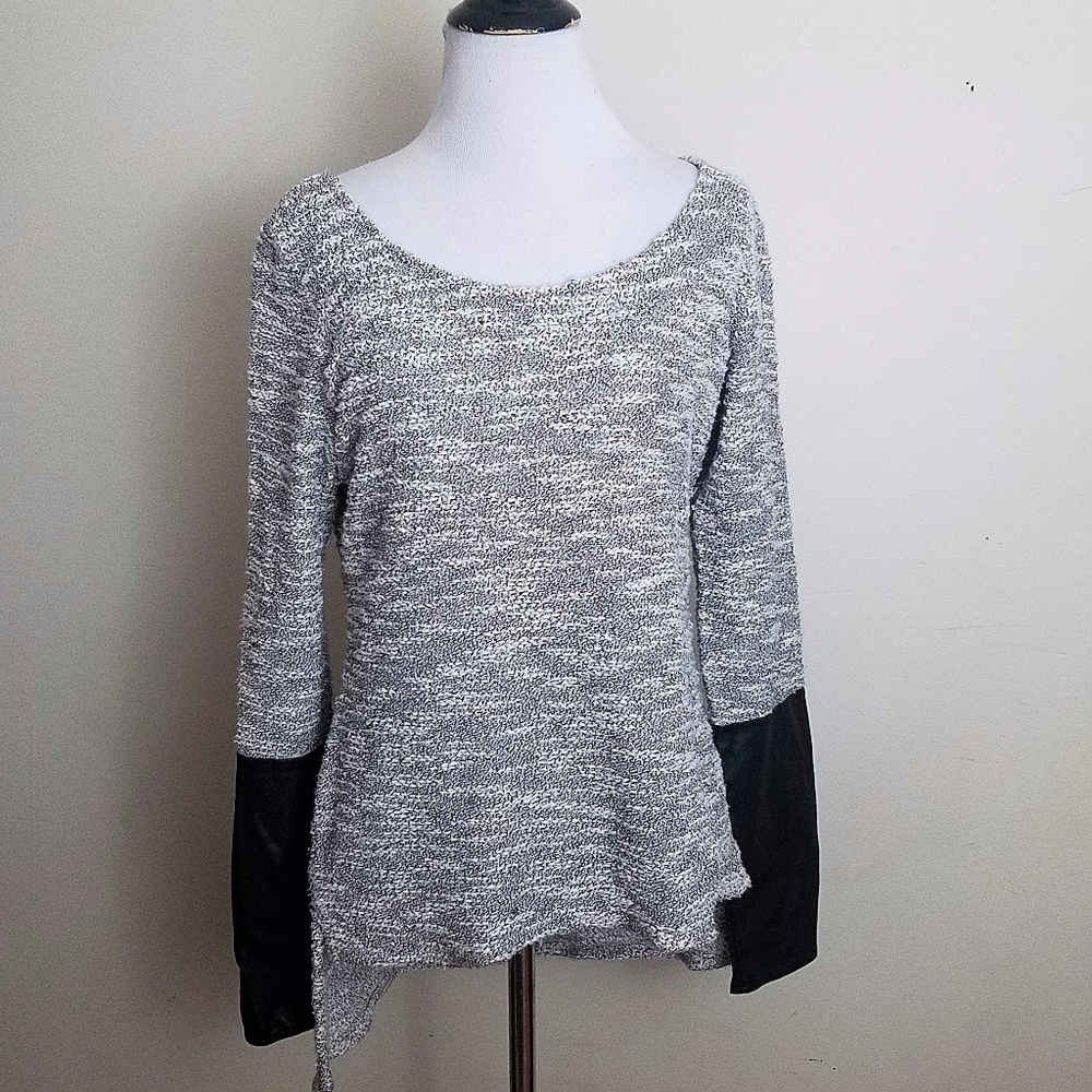 ❤Astars High Low Faux Leather Top ❤